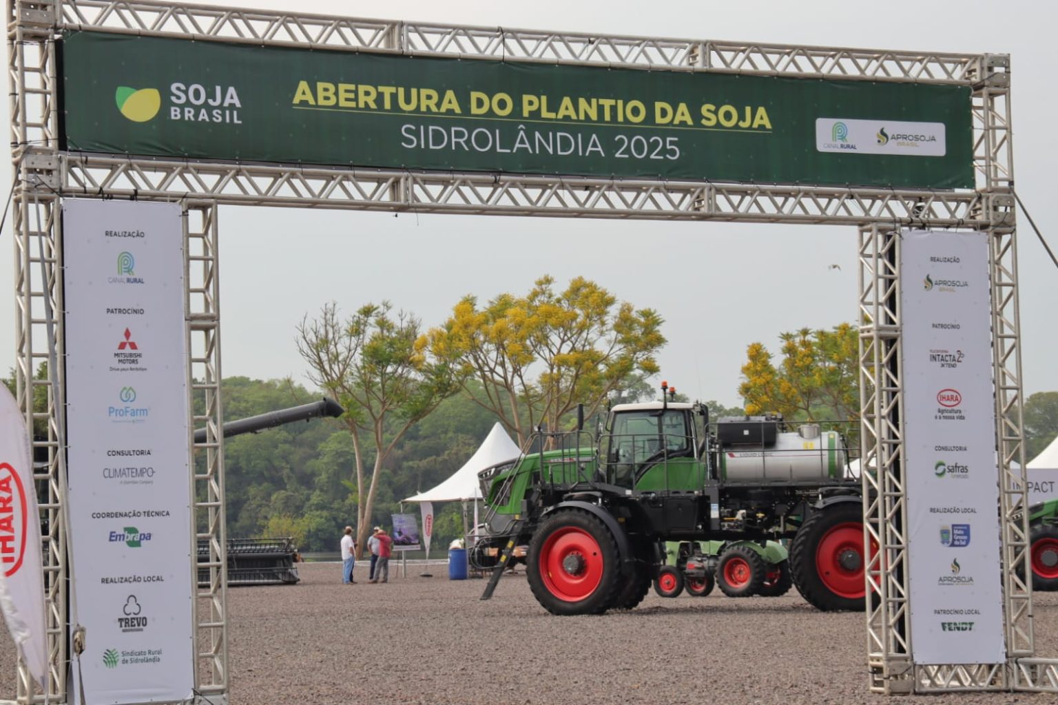 Começa plantio da maior safra de soja de Mato Grosso do Sul com expectativa de colher 15 milhões de toneladas.