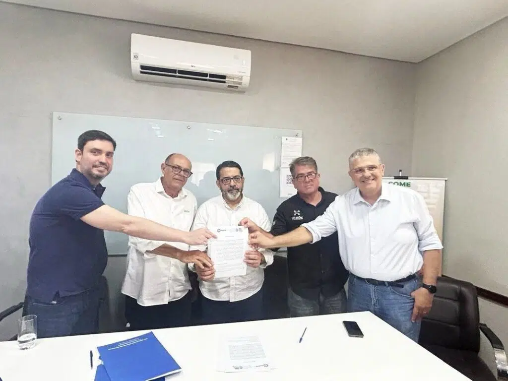 Encontro discute logística e competitividade para exportação de frutas do Vale do São Francisco.